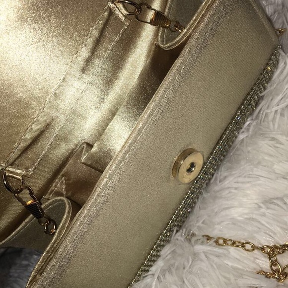 Mesh stone clutch - Picture 3 of 4